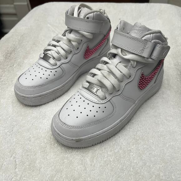 Nike Air Force 1 Mid LE Triple White (GS) sz 3.5Y Pink Swoosh Customized - Picture 2 of 14